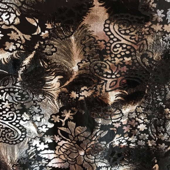 #162)🖤NEW🖤Avenue- Lovely blouse/tunic! - Picture 6 of 8